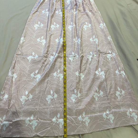 Pilialoha Off-Shoulder dress in Blush Ginger - Picture 7 of 8